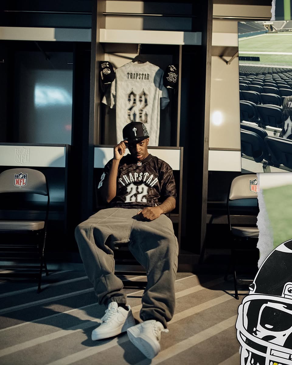 Trapstar x NFL Mitchell & Ness '22 Football Jersey Black
