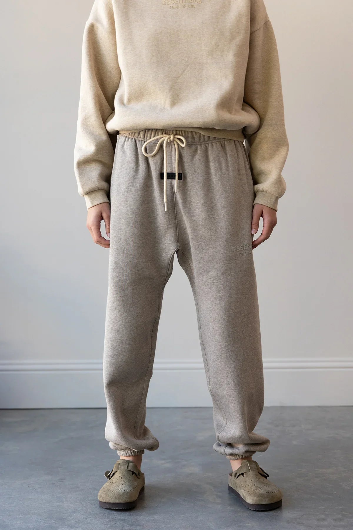 Fear of God Essentials Sweatpant - " Core Heather"