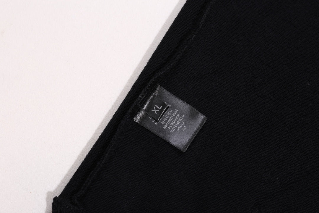 Vetements ‘Vetements.com’ Hoodie