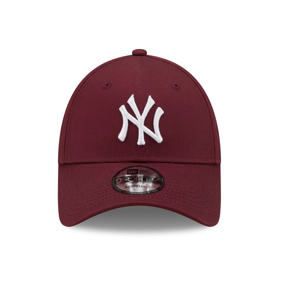 New York Yankees 9FORTY League Essential Maroon Cap
