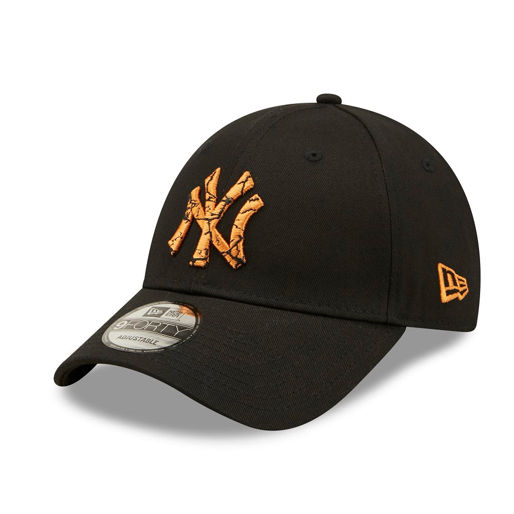 New York Yankees 9FORTY Marble Infill Black Cap
