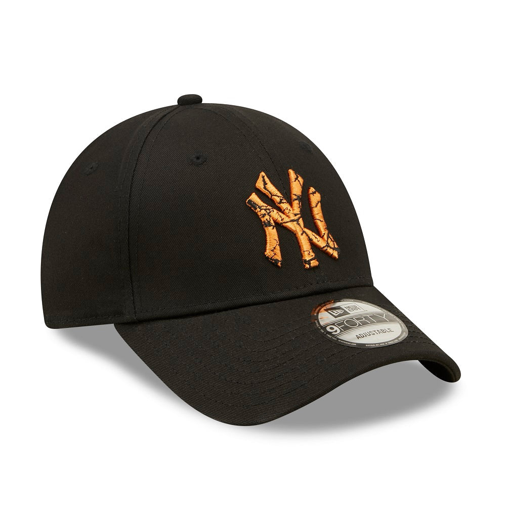 New York Yankees 9FORTY Marble Infill Black Cap