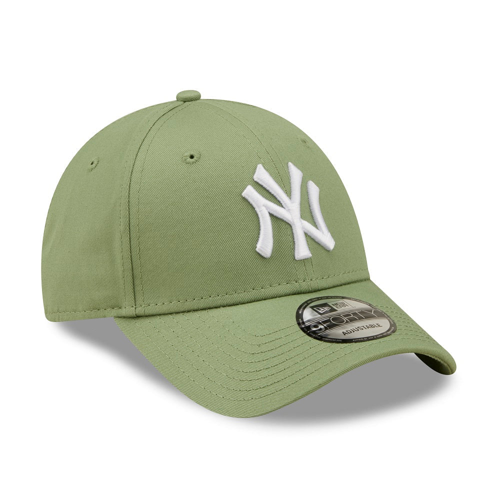 New York Yankees 9FORTY League Essential Green Cap