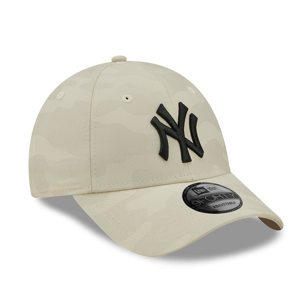 New York Yankees 9FORTY Tonal Camo White Cap