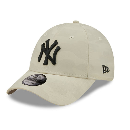 New York Yankees 9FORTY Tonal Camo White Cap