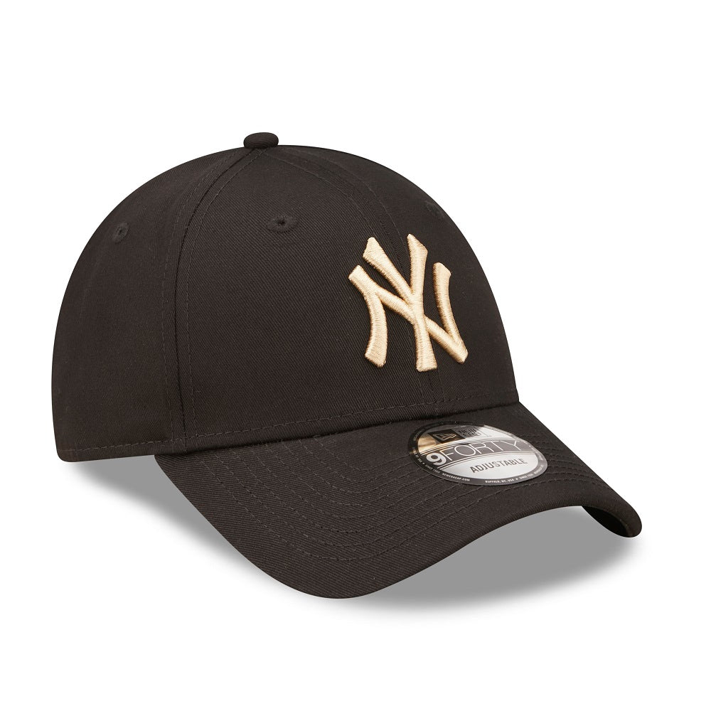 New York Yankees 9FORTY League Essential Navy Cap