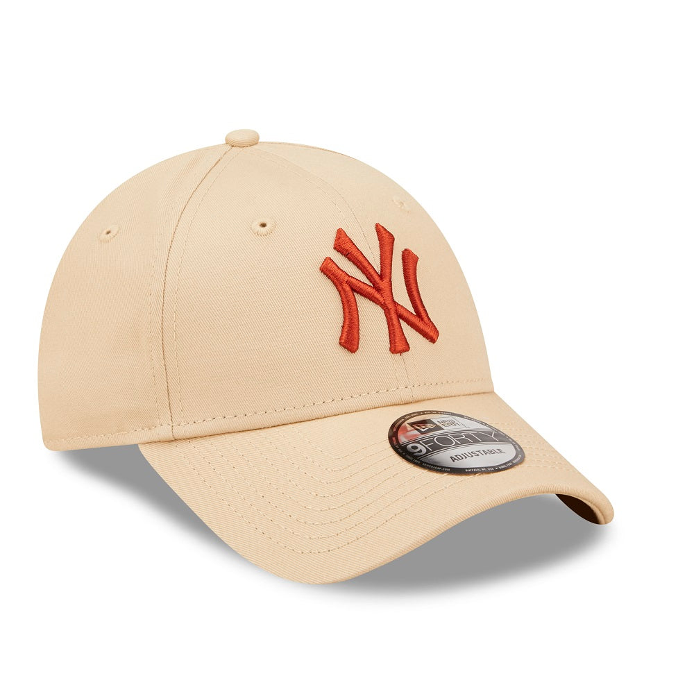 New York Yankees 9FORTY League Essential Oatmeal Cap