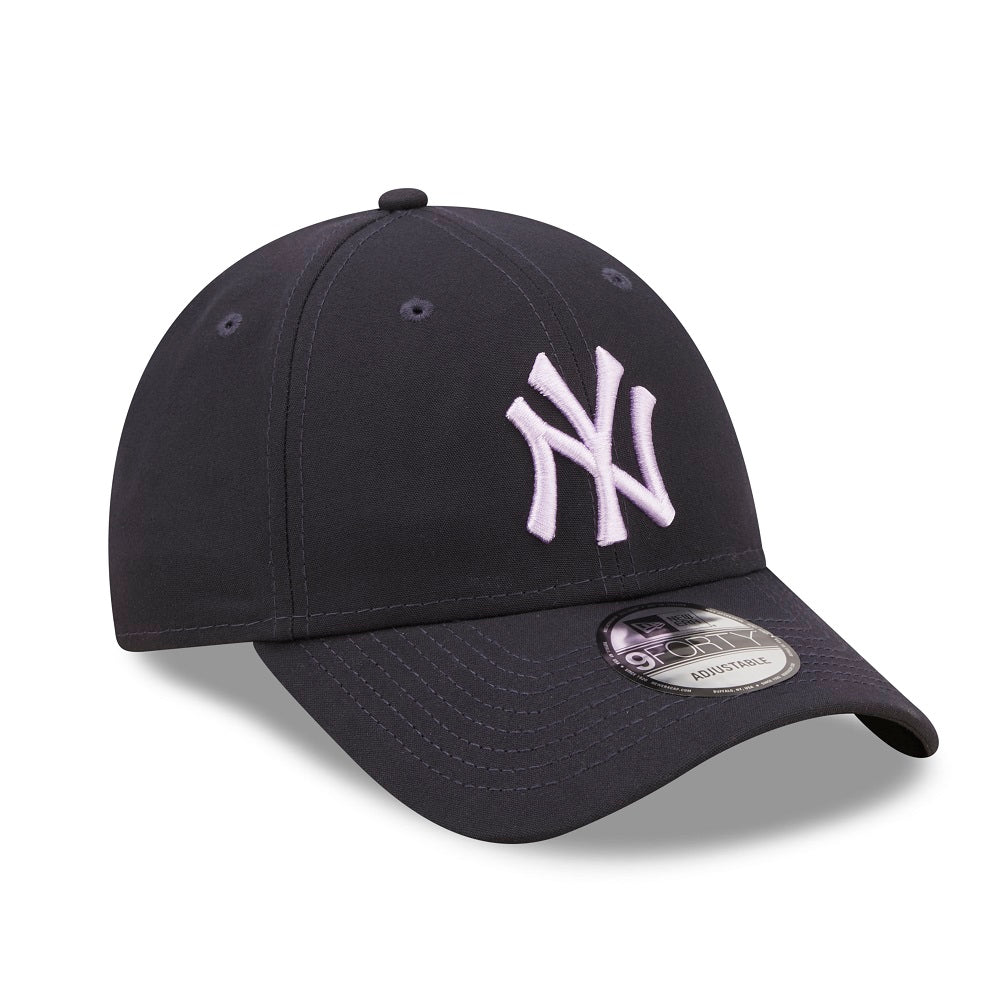 New York Yankees 9FORTY Repreve Navy Cap