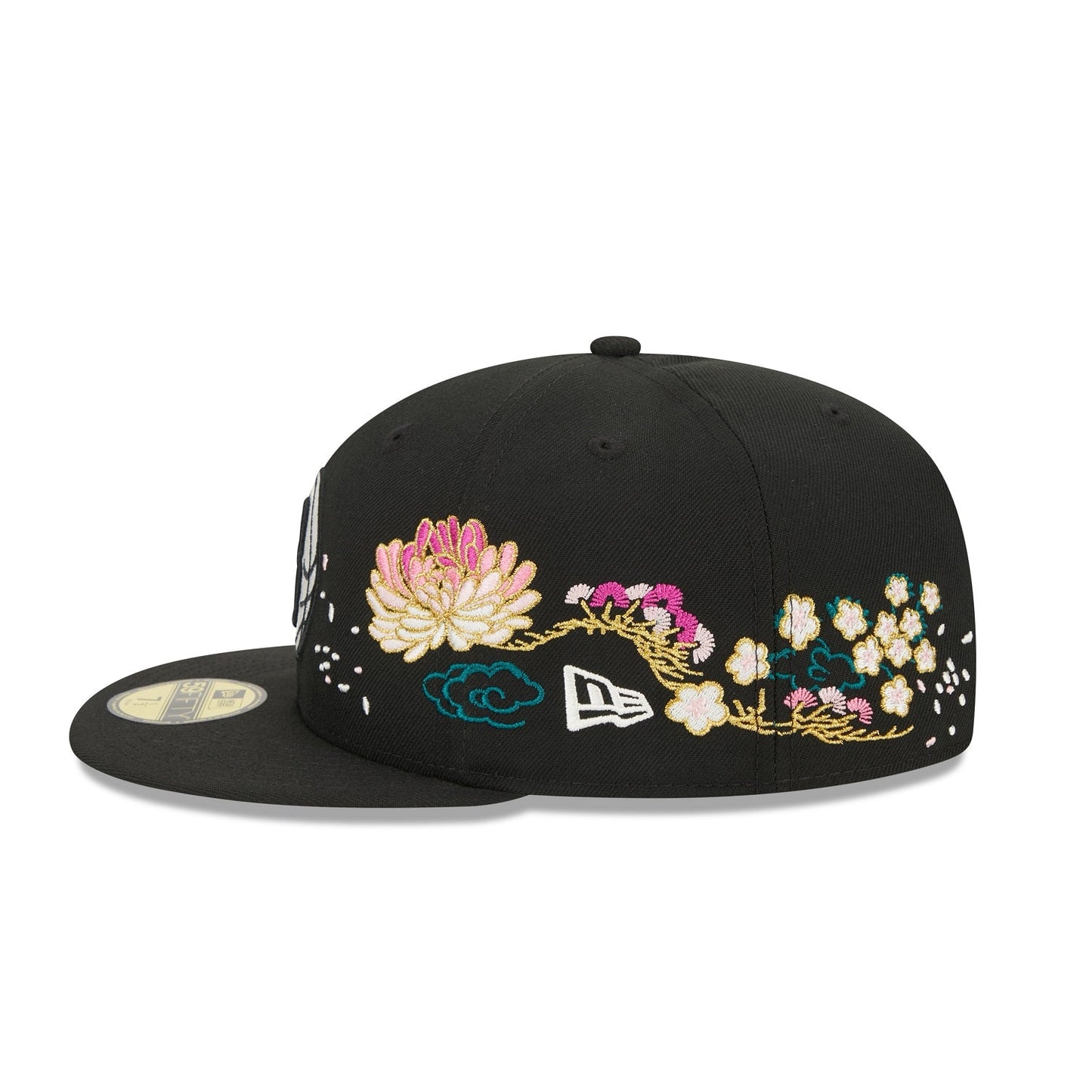 Brooklyn Nets 59FIFTY Cherry Blossom Black Cap