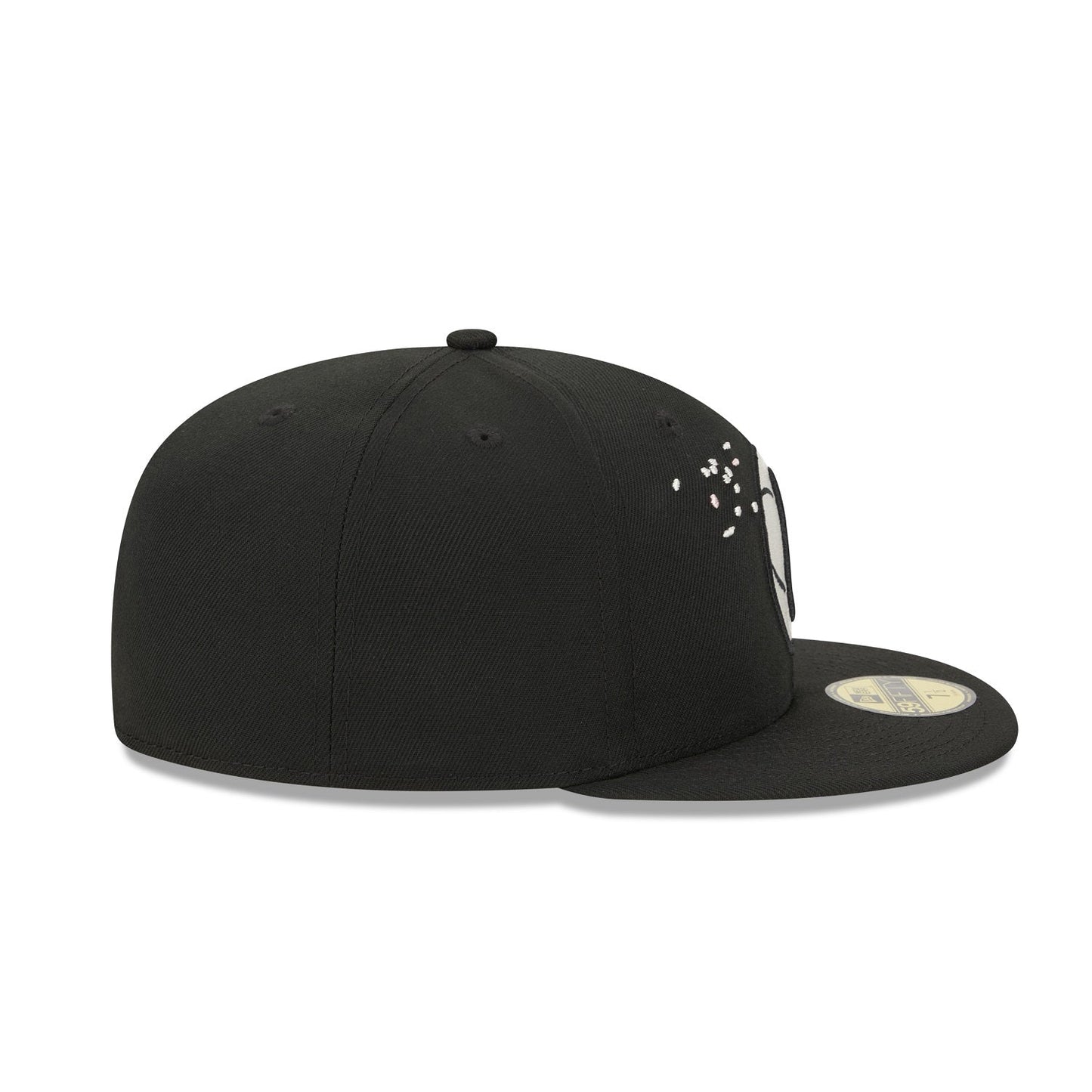 Brooklyn Nets 59FIFTY Cherry Blossom Black Cap