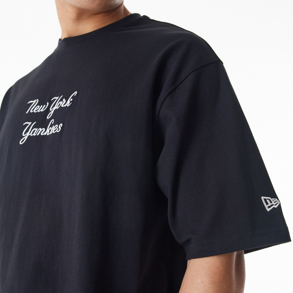 New York Yankees Oversized MLB Tartan Infill Black Tee