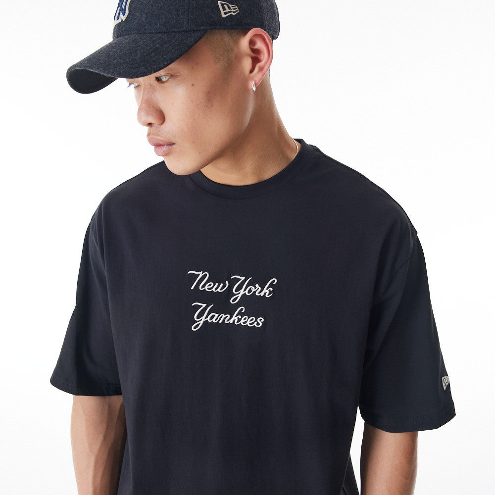 New York Yankees Oversized MLB Tartan Infill Black Tee