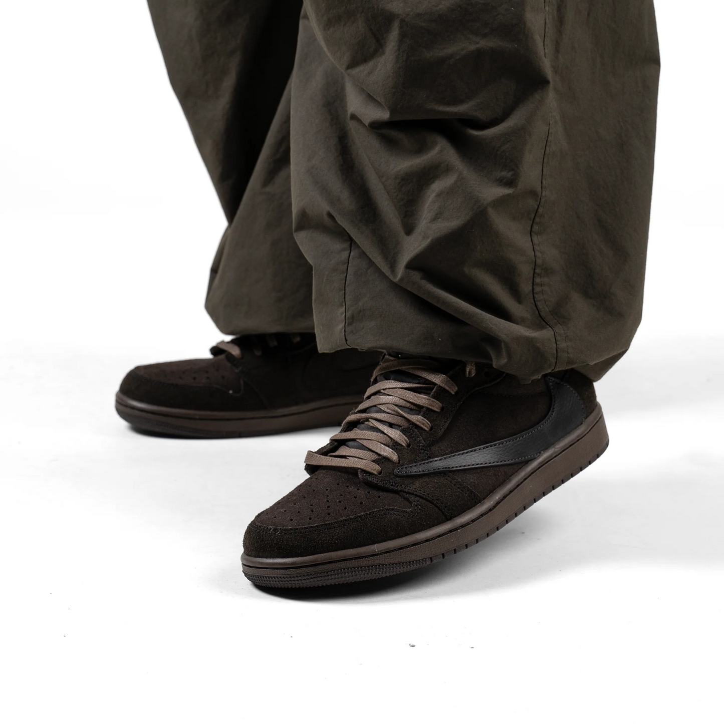 Air Jordan 1 Low x Travis Scott OG "Velvet Brown"